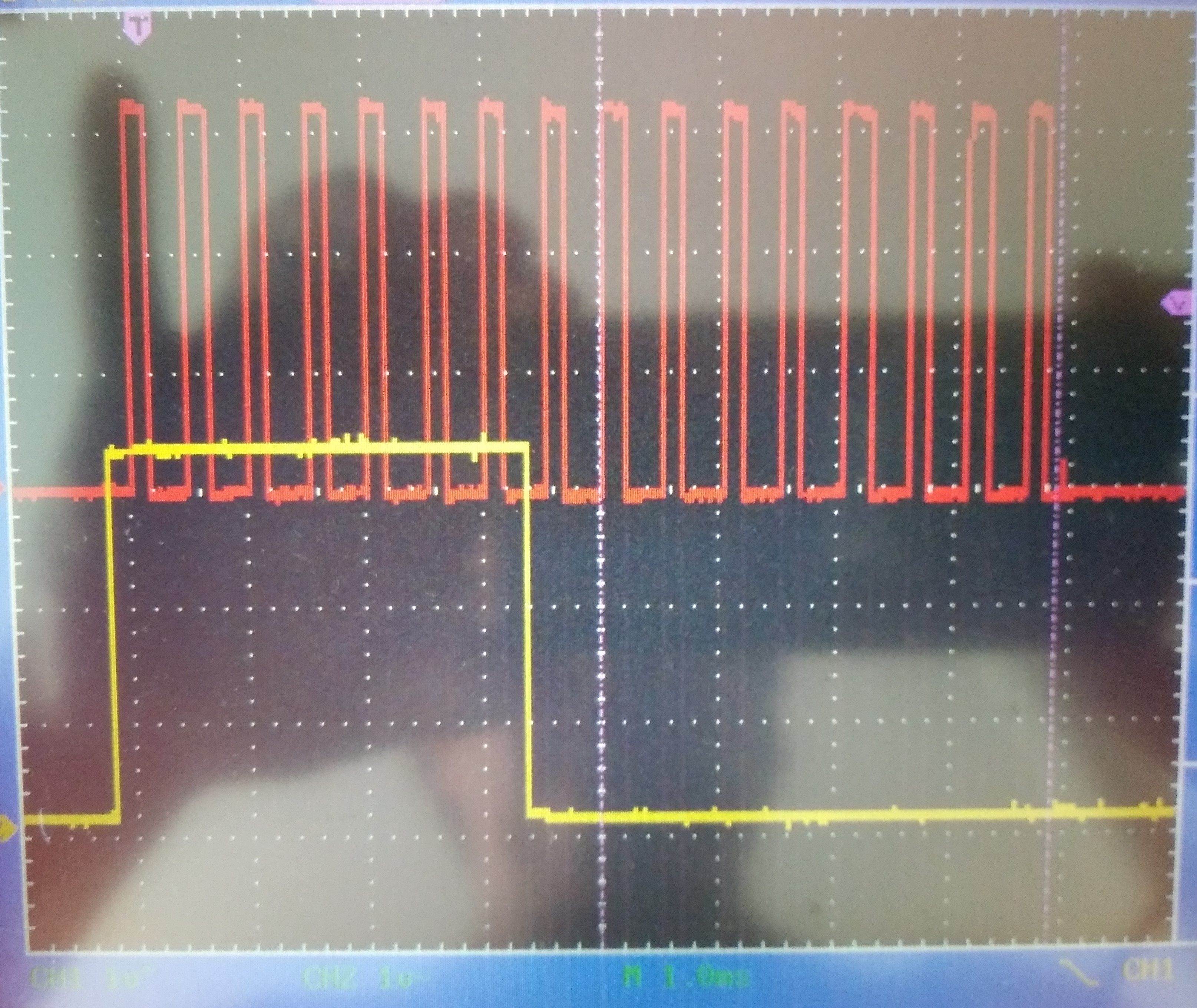 PE43703_Clock_with_Data_G4HIZ_200412.jpg