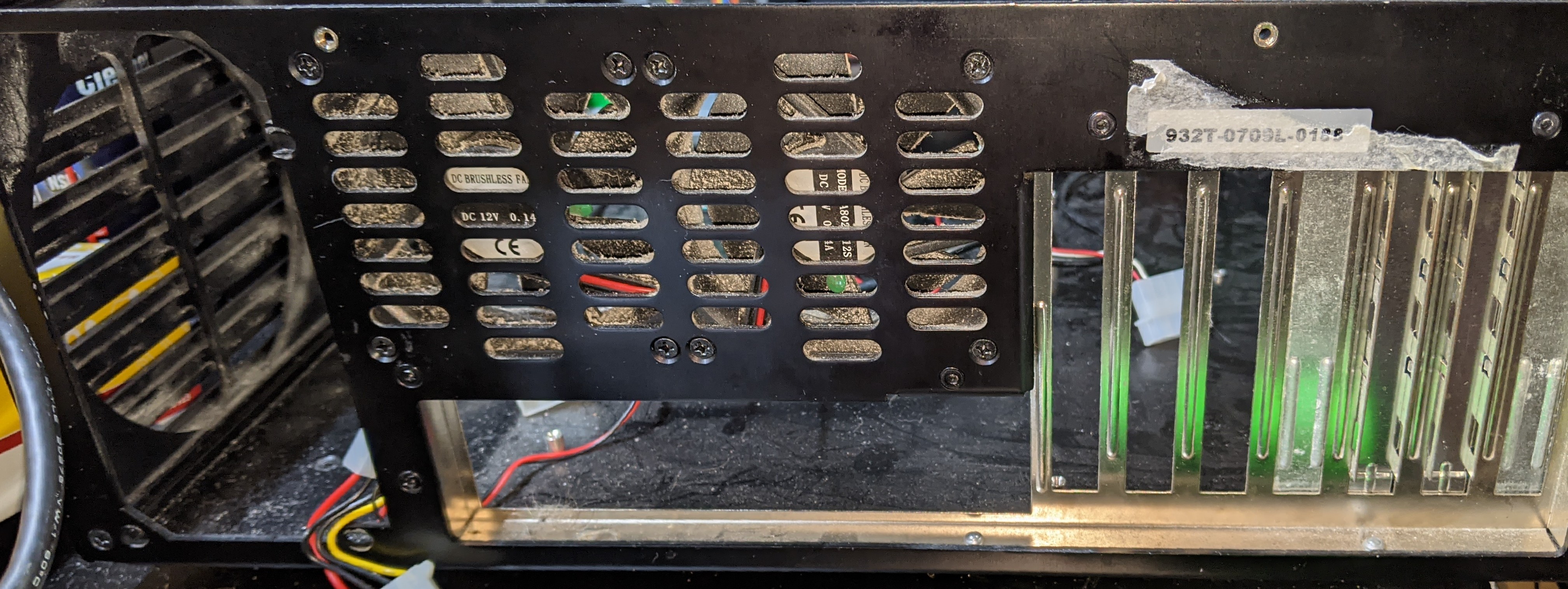 Moncaso 932 case rear