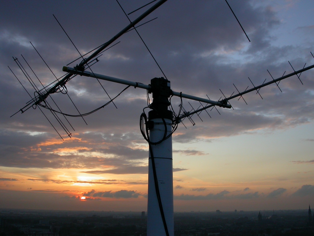 Antennas at 100m ASL, this picture was taken on the Delfi-C3 launch day